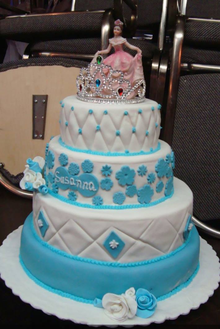 Barbie Theme Cake